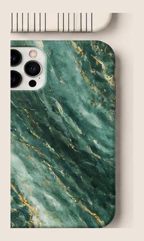 Funda de móvil con un estampado de mármol verde